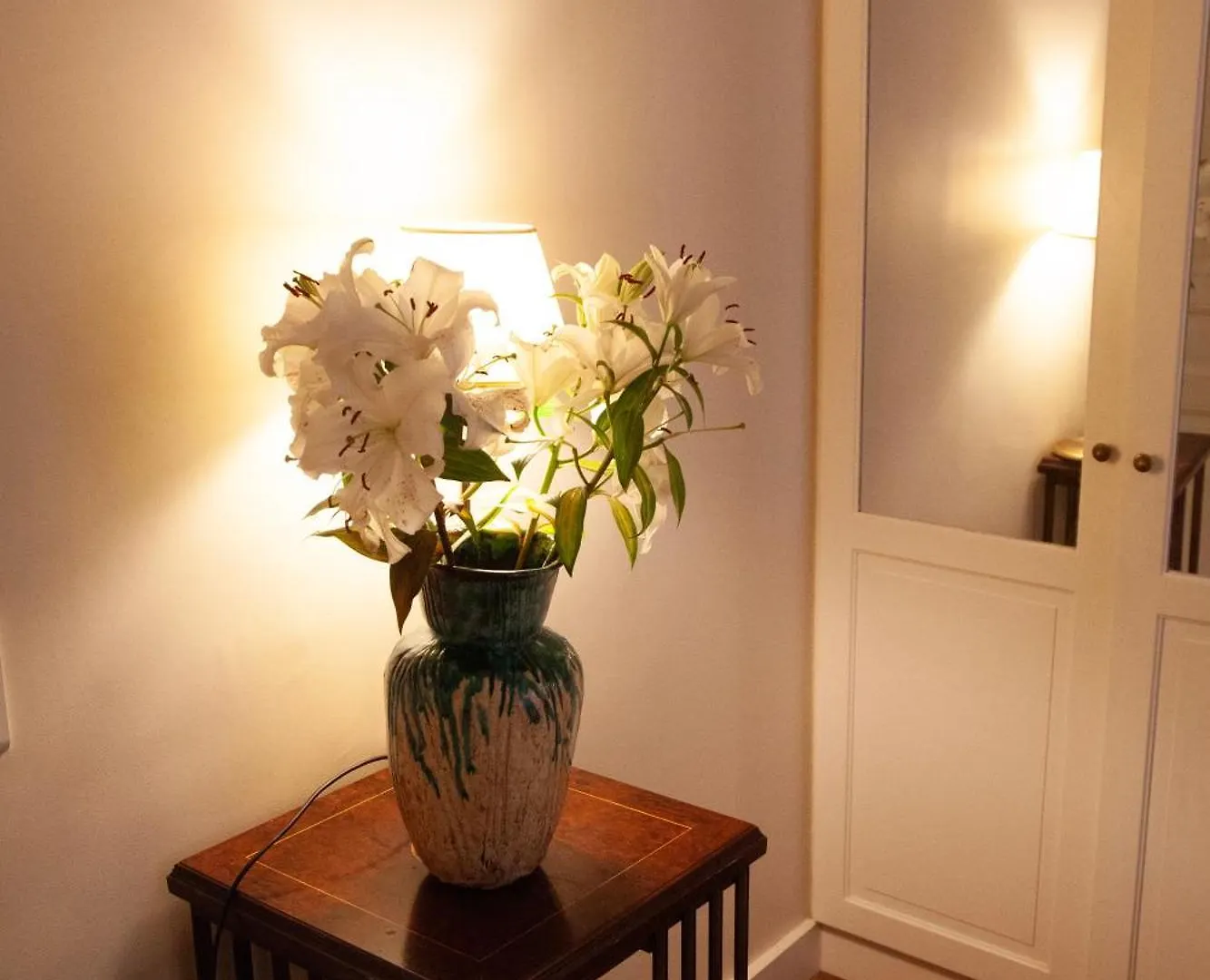 Arc De Triomphe Chic Room Paris Homestay