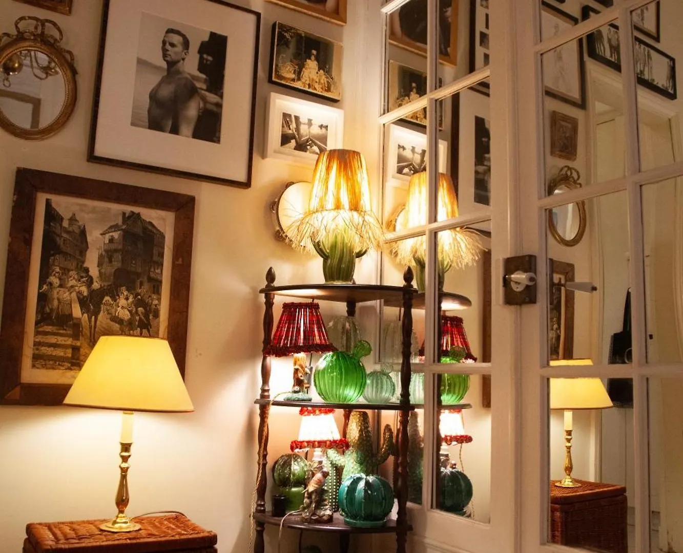 Arc De Triomphe Chic Room Paris Homestay