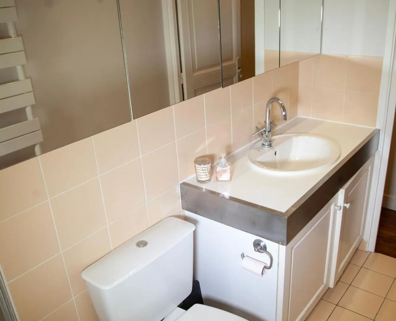 Homestay Arc De Triomphe Chic Room Paris