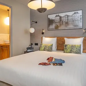 East Aparthotel